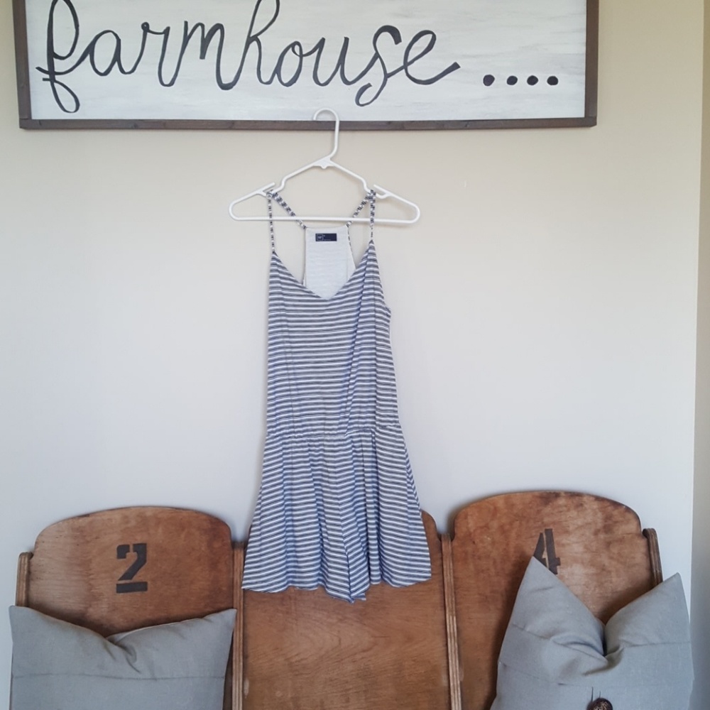 Gap shorts romper size medium